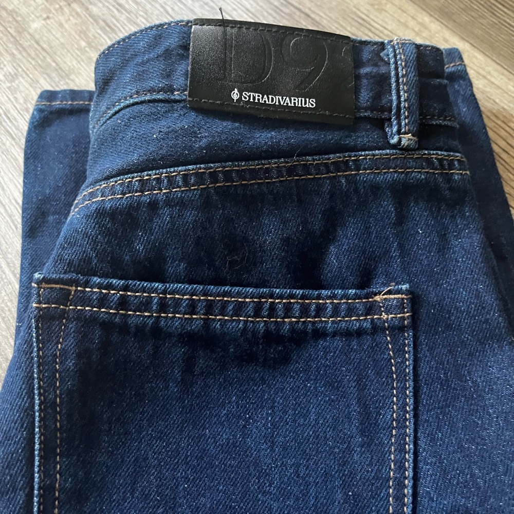 Stradivarius women’s D9 Jeans